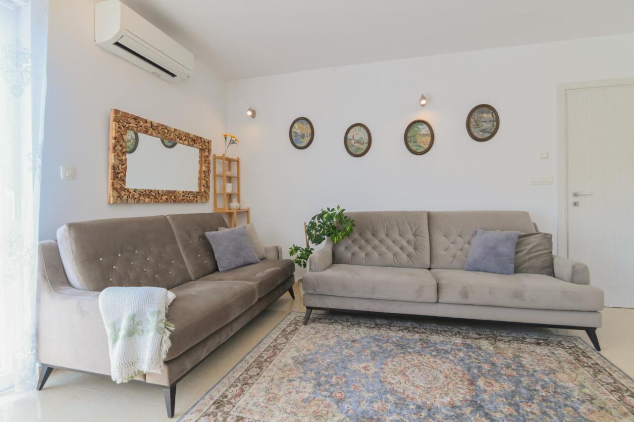 Apartman Iskra Apartamento Rijeka Exterior foto